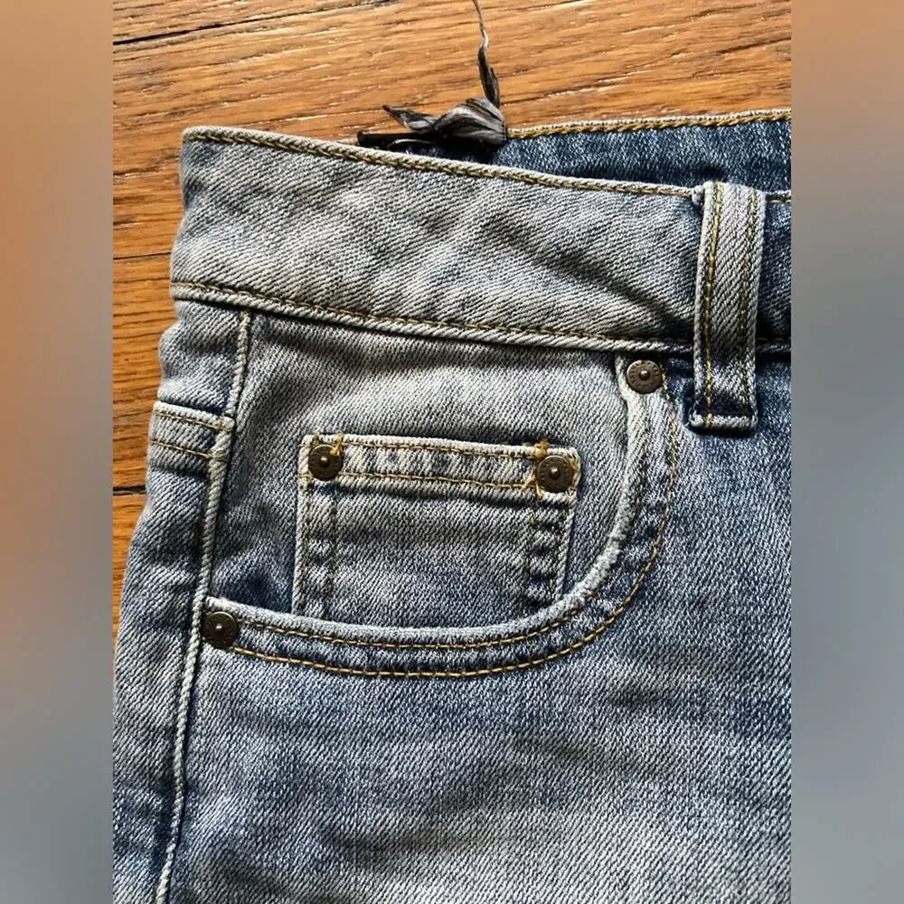 ARITZIA: Talula Distressed Cut-Off Denim Shorts sz 27